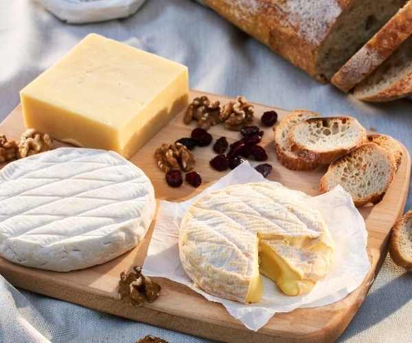 $1 OFF QUEBEC CHEESES