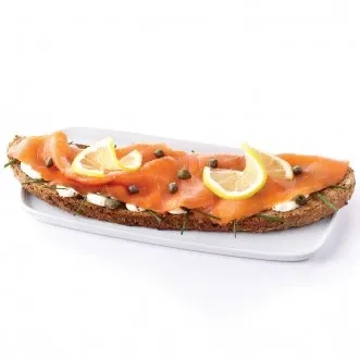 TARTINE SAUMON FUMÉ ET FROMAGE À LA CRÈME