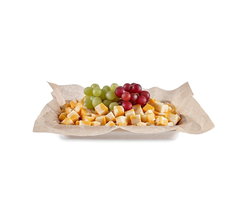 PLATTER OF CHEDDAR CUBES & GRAPES