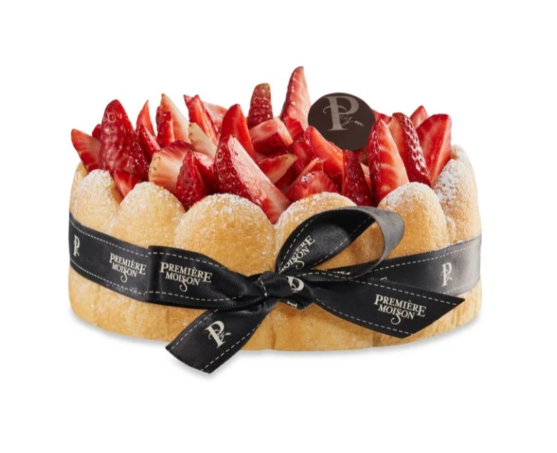 CHARLOTTE AUX FRAISES DU QUÉBEC