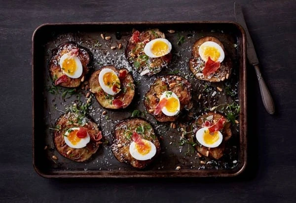 Eggplant and soft-boiled egg with prosciutto